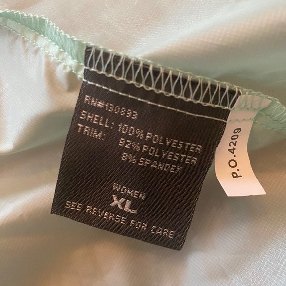 WOMEN'S NEW BALANCE PACKABLE WIND/WATER RESISTANT JACKET SZ XL NWT - Picture 3 of 8